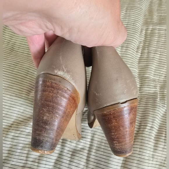 Acme Grey Leather Heel Boots Womens 7M Pointed Toe Western Cowboy Casual Shoe - Picture 6 of 6